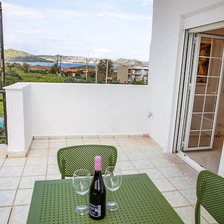 Seafront Central Apt In Lavrio Διαμέρισμα Εξωτερικό φωτογραφία