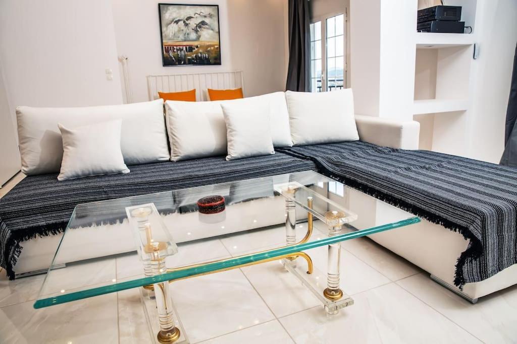 Seafront Central Apt In Lavrio Διαμέρισμα Εξωτερικό φωτογραφία