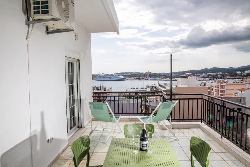 Seafront Central Apt In Lavrio Διαμέρισμα Εξωτερικό φωτογραφία