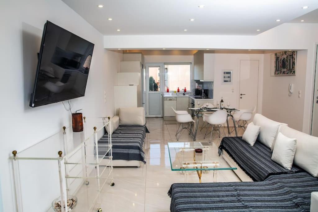 Seafront Central Apt In Lavrio Διαμέρισμα Εξωτερικό φωτογραφία