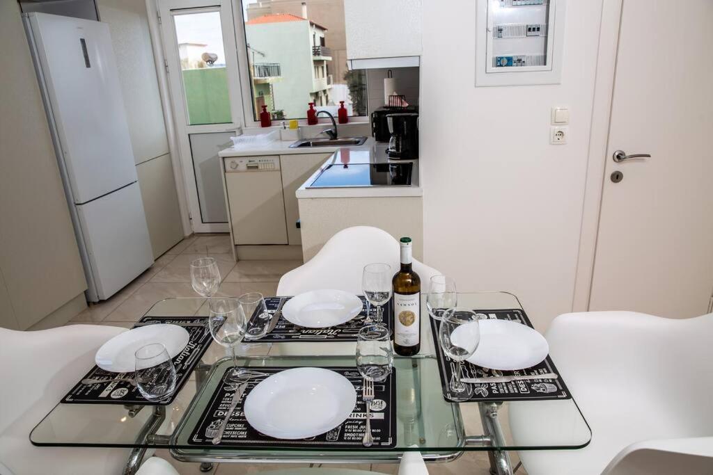 Seafront Central Apt In Lavrio Διαμέρισμα Εξωτερικό φωτογραφία